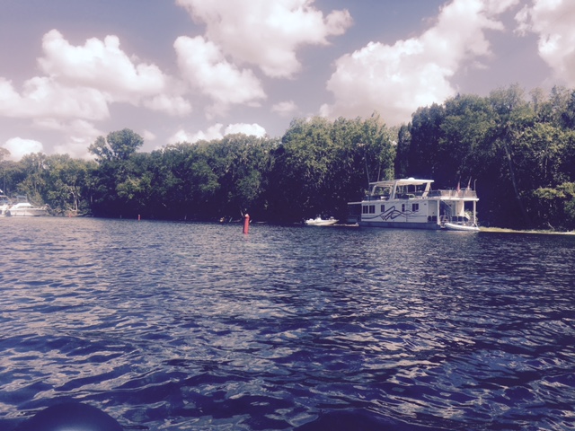 silver glen party boat2